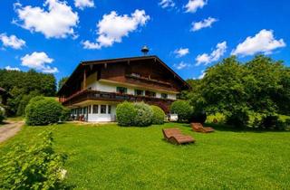 Wohnung kaufen in 83229 Aschau, Gemütliche Maisonette-Ferienwohnung mit traumhaftem Alpenblick – voll möbliert und sofort nutzbar