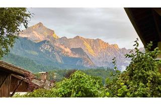 Wohnung kaufen in 82467 Garmisch-Partenkirchen, Renoviertes Doppelhaus mit Garten, 140 qm Nutzfläche und Ausbaupotenzial in Bestlage von Garmisch