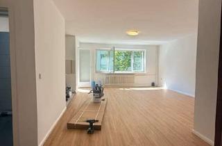 Wohnung kaufen in Blumenthalstraße 23, 12107 Berlin, Berlin Tempelhof: 38,3qm Etw am Klarensee, Balkon, Aufzug, Keller, Garten