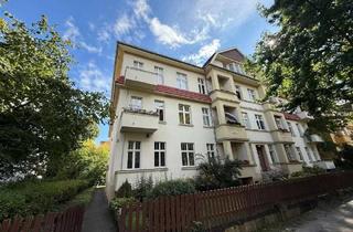 Wohnung kaufen in 12203 Lichterfelde, Lichterfelde: Helle, renovierungsbedürftige 2,5-Zimmer-Wohnung mit kleinem Balkon
