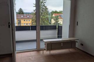 Wohnung kaufen in Albblickstraße, 72116 Mössingen, Helle 2-Zimmer-Wohnung mit Wohnküche