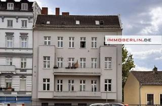 Wohnung kaufen in 10317 Lichtenberg, IMMOBERLIN.DE - Dachgeschossrohling für max. 4 Wohnungen ca. 290 m2 mit Bauvorbescheid