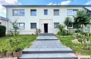 Wohnung kaufen in 52388 Nörvenich, Vollständig renovierte 4-Zimmer-Wohnung mit Balkon und Garage