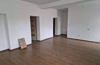 Wohnung kaufen in 15234 Lichtenberg, Erstbezug nach Sanierung: großzügige 3-Zimmer-Wohnung mit Stellplatz