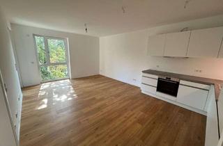 Wohnung mieten in Biedenkopfer Straße 52, 13507 Tegel, Perfekte 4-Zimmer-Wohnung für Familien mit Einbauküche, Loggia und Keller inklusive!