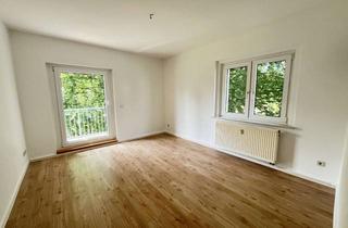 Wohnung mieten in Trinitatisstr. 14, 09131 Hilbersdorf, Top 2 RW mit Balkon und EBK inkl.