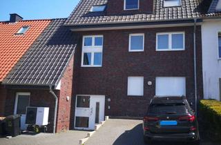 Sozialwohnungen mieten in Rehheide 15, 49124 Georgsmarienhütte, 3-Zimmer-Wohnung mit Balkon und Fernsicht, WBS erforderlich, zu vermieten