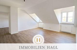 Wohnung mieten in 85591 Vaterstetten, Gemütliche 3-Zimmer-Dachgeschosswohnung mit Einbauküche