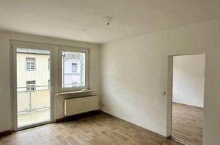Wohnung mieten in Gunoldstraße 34, 08525 Haselbrunn, Charmante 2-Zimmer-Wohnung mit Balkon und Tageslichtbad