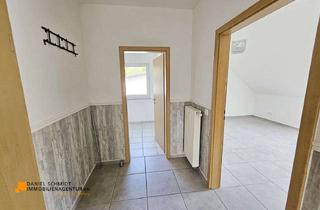 Wohnung mieten in 51580 Reichshof, 87 m² Wohnkomfort – attraktive Dachgeschosswohnung mit Balkon & neuer Wärmepumpe