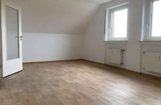 Wohnung mieten in Lockebreedeweg 10, 33378 Rheda-Wiedenbrück, Helle 2-Zimmer Dachgeschosswohnung in Wiedenbrück