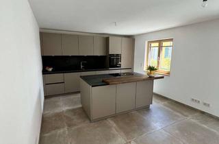 Wohnung mieten in Emmerstraße 12A, 85229 Markt Indersdorf, Holzhaus mit Herz: sonnige 4-Zi-Wohnung mit 2 Balkonen