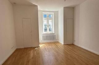 Wohnung mieten in Widenmayerstraße, 80538 München, Frisch renovierte Altbauwohnung in bester Lage im Lehel direkt an der Isar