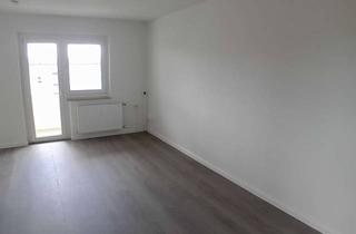 Wohnung mieten in Urho-Kekkonen-Straße, 18147 Toitenwinkel, 1,5-Zimmer, Balkon & Keller, ruhige Lage