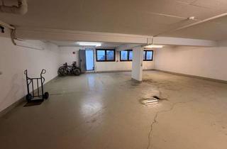Garagen mieten in Epplestraße 24, 70597 Degerloch, Großzügige Garage (bis zu 9 KFZ) und Archiv in Stuttgart- Degerloch