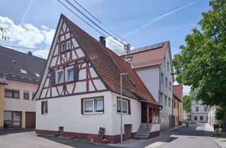 Haus kaufen in 72581 Dettingen, Perfektes Haus für die kleine Familie: Topzustand und zentral gelegen - ein Freizeitgrundstück per