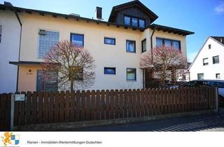 Haus kaufen in 93073 Neutraubling, Generationshaus mit Zukunft – Haus mit zwei Wohnungen und Doppelgarage