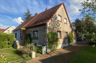 Haus kaufen in Wahnsdorfer Weg 13, 01445 Radebeul, Kleines Haus mit großem Potential!