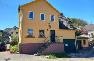 Haus kaufen in Schloßplatz, 97944 Boxberg, Kleines, liebevoll renoviertes Haus mit Scheune, gr. Garage, externem Garten in 97944 Boxberg