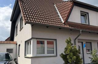 Doppelhaushälfte kaufen in 59192 Bergkamen, Doppelhaushälfte in familienfreundlicher Wohnlage von Bergkamen-Weddinghofen