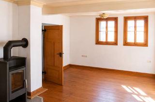 Haus kaufen in 35085 Ebsdorfergrund, Fachwerkresthof in Ebsdorfergrund-Dreihausen – Ein charmantes Denkmal mit Potenzial