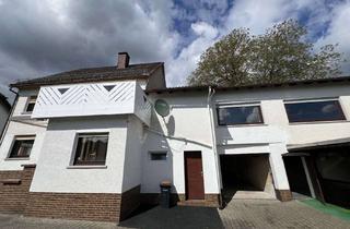 Haus kaufen in 35630 Ehringshausen, Renovierungsbedürftiges 1-2 Familienhaus mit Garten und Potenzial