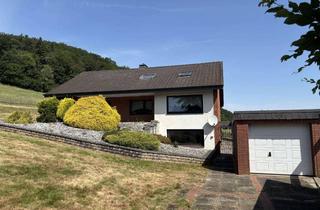 Haus kaufen in 32602 Vlotho, Großzügiges Ein-bis Zweifamilienhaus in ruhiger Waldrandlage von Vlotho-Valdorf
