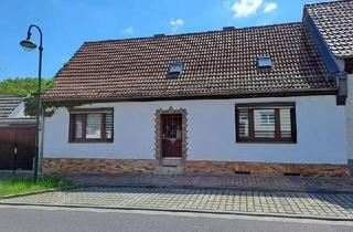 Haus kaufen in Ascherslebener Straße 29, 39444 Hecklingen, sanierungsbedürftiges Wohnhaus in Hecklingen; Mindestgebot 8.000 €; Einzelheiten siehe Exposee!