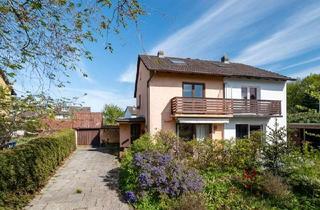Doppelhaushälfte kaufen in 22869 Schenefeld, westimmobilien: Raum für neue Wohnideen… Renovierungsbedürftige Doppelhaushälfte in begehrter Lage