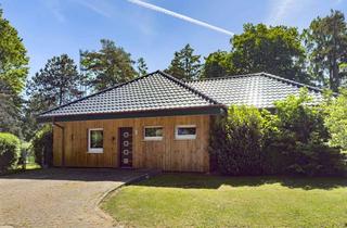 Haus kaufen in 23758 Oldenburg, Ruhe - Weite - Ostseenähe Besondere Immobilie in Alleinlage