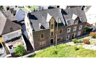 Haus kaufen in 56856 Zell, Großzügiges Winzerhaus mit Doppelgarage, Gewölbekeller und viel Potenzial in Zell-Merl