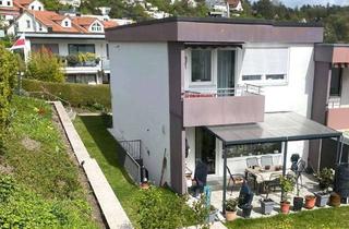 Haus kaufen in Paracelsusstraße, 71229 Leonberg, Ihr neues Zuhause in Leonberg – stilvoll renoviertes Familienhaus mit Grünblick, Stellplatz & Garage