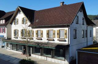 Anlageobjekt in 72270 Baiersbronn, Wohn- und Geschäftshaus im Zentrum von Baiersbronn – vielfältige Nutzungsmöglichkeiten