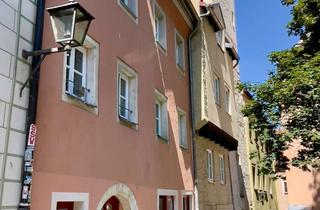 Immobilie mieten in 93047 Innenstadt, hochwertig möblierte Wohnung in einem Denkmal im Herzen der Altstadt