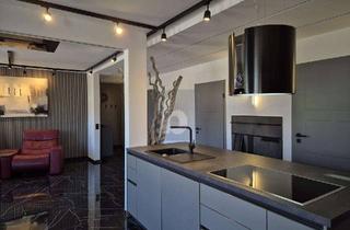 Wohnung kaufen in 78224 Singen, LUXUS PUR - KERNSANIERT, MODERN & EINZIGARTIG