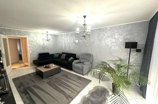 Wohnung kaufen in 86165 Lechhausen, Wunderschöne 2,5-Zimmer-Erdgeschosswohnung mit Garten & Terrasse in Augsburg