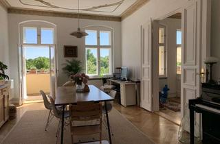Wohnung kaufen in Bergmannstraße 56, 10961 Kreuzberg, Stilvoll sanierter Altbau auf der Bergmannstraße mit Aufzug und unverbaubarem Grünblick