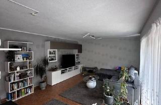 Wohnung kaufen in 58511 Lüdenscheid, Moderne, 3-Zimmer-Wohnung mit Balkon, Garage und Blick ins Grüne