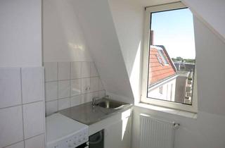 Wohnung mieten in Eisenacher Straße, 12109 Mariendorf, Feine möblierte Dachgeschoss Wohnung - 2er WG und Haustier ist OK