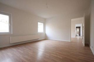 Wohnung mieten in Baderstr., 14641 Nauen, Schöne und großzügige 4,5-Zimmer-Wohnung mit Balkon in bester Citylage von Nauen