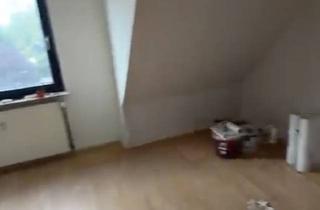 Wohnung mieten in Kirchhellener Str. 21, 45966 Gladbeck, 2-Raum im DG, Mietfrei bei Selbstrenovierung