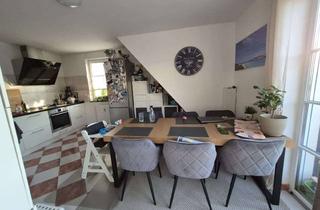 Wohnung mieten in 47475 Kamp-Lintfort, Exklusive 3,5-Zimmer-Wohnung mit großem Garten, Balkon und EBK im Zweifamilienhaus