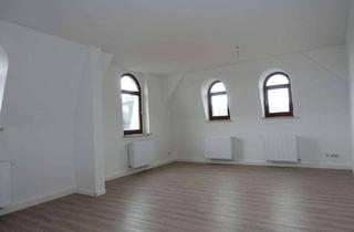 Wohnung mieten in Teichplatz, 08393 Meerane, Großzügige 5-Raum-Wohnung in zentraler Lage und Stellplatz