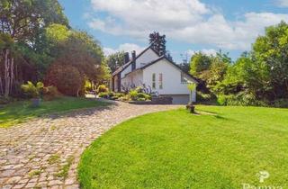 Einfamilienhaus kaufen in 52393 Hürtgenwald, Modernes Einfamilienhaus auf repräsentativem Grundstück in ruhiger Lage von Hürtgenwald-Großhau