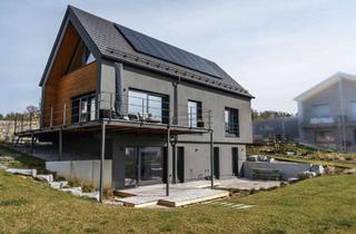 Haus mieten in 86486 Bonstetten, Individuell gestaltetes, lichtdurchflutetes Haus mit Galerie, 6 m Raumhöhe, PV-Anlage und Garten