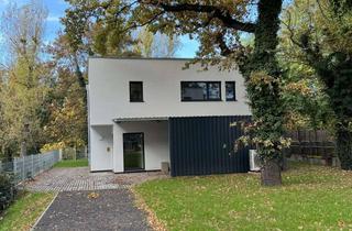 Haus mieten in Hermann-Liebmann-Straße 29 HH, 04315 Volkmarsdorf, Einfamilienhaus ( 4RW ) mit Terrasse, EBK, Gäste-WC & Carport //- WE 12**
