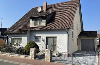 Haus kaufen in 68766 Hockenheim, Zweifamilienhaus mit großem Garten und Blick auf den Wasserturm in ruhiger Lage von Hockenheim