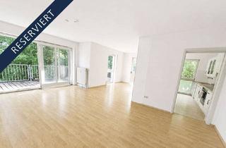 Wohnung kaufen in 90518 Altdorf, Natur pur, lichte Vierzimmerwohnung mit großem Balkon und Terrasse im 3-Familienhaus