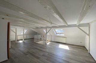 Wohnung mieten in Gabelsbergerstraße, 08064 Zwickau, 3,5-Zimmer-Dachgeschoss-Maisonettenwohnung mit Balkon in Zwickau-Oberplanitz zu vermieten!
