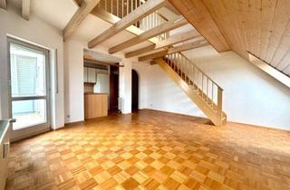 Wohnung kaufen in 70794 Filderstadt, Wohnen mit besonderem Flair – Helle Maisonette-Wohnung mit Galerie, Balkon und TG-Stellplatz